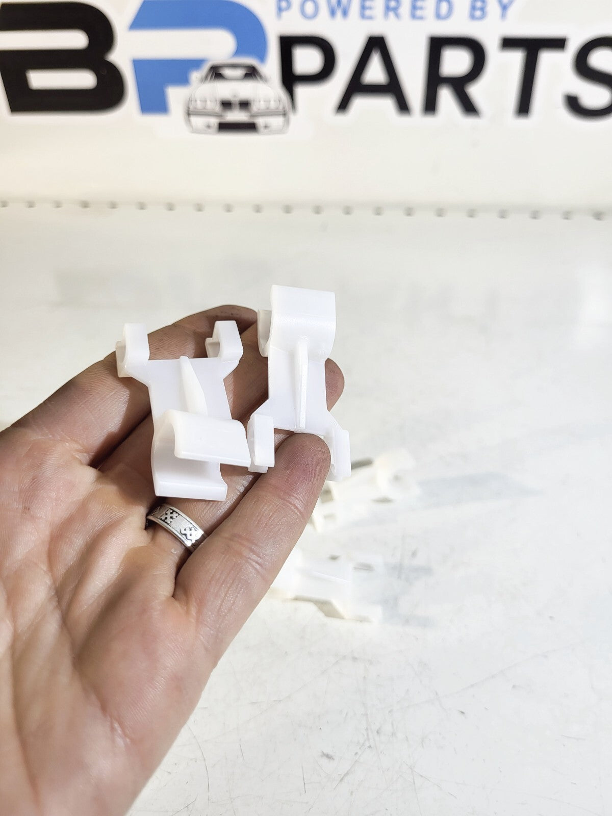 BMW Clip for brake pad wear sensor 34356779356 1pc