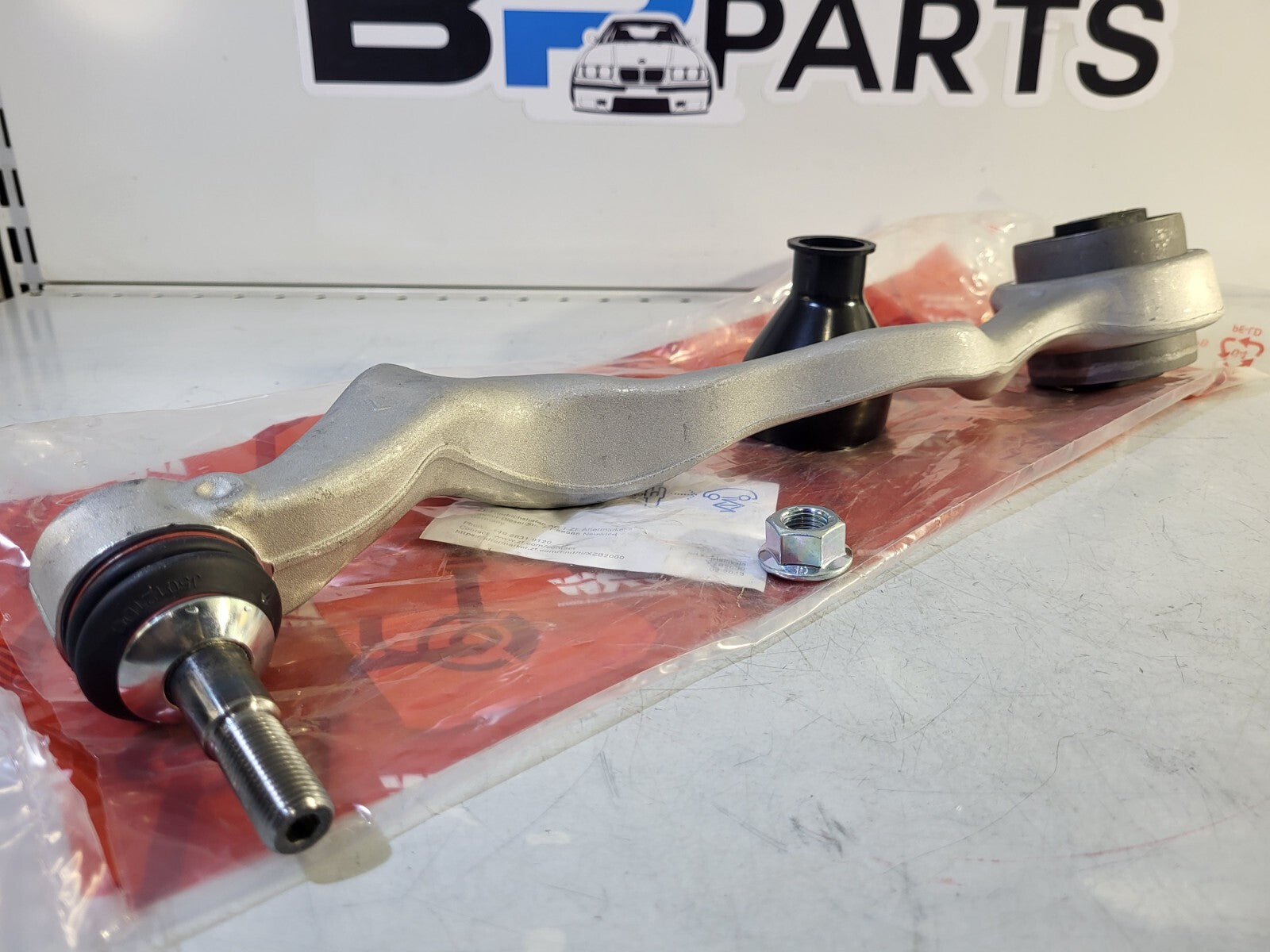 BMW 1 Series E81 Repair set for radius rod, left 31122405861 JTC1028