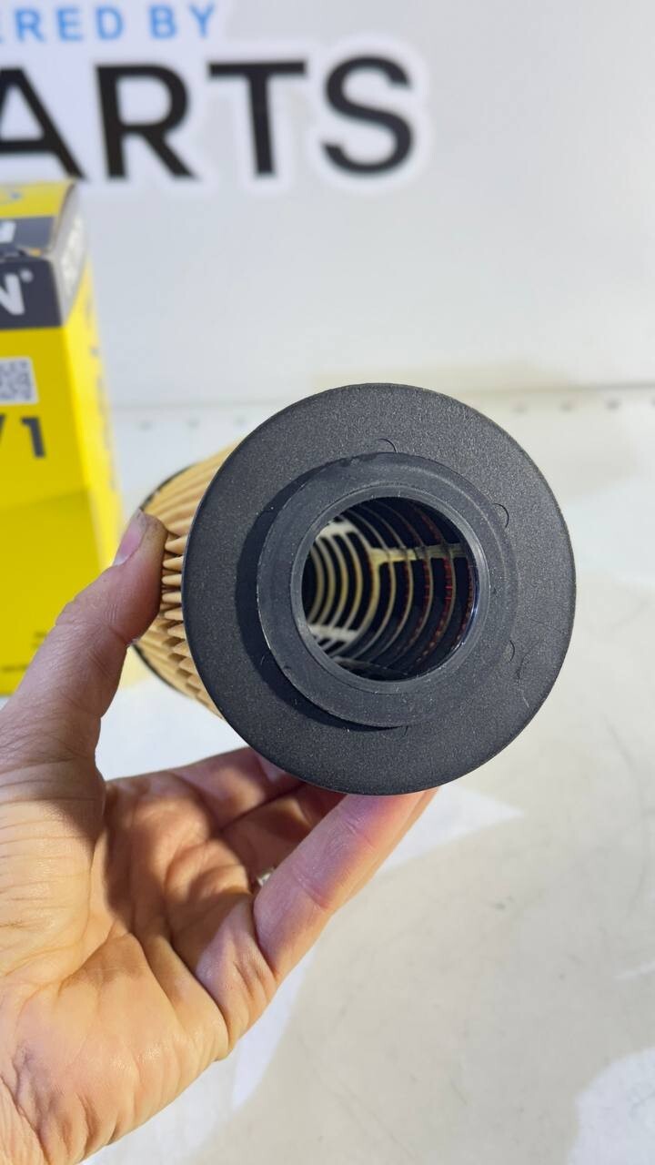 BMW E34, E36, E39, E38 Oil Filter (FILTRON) OE649/1 11422246131