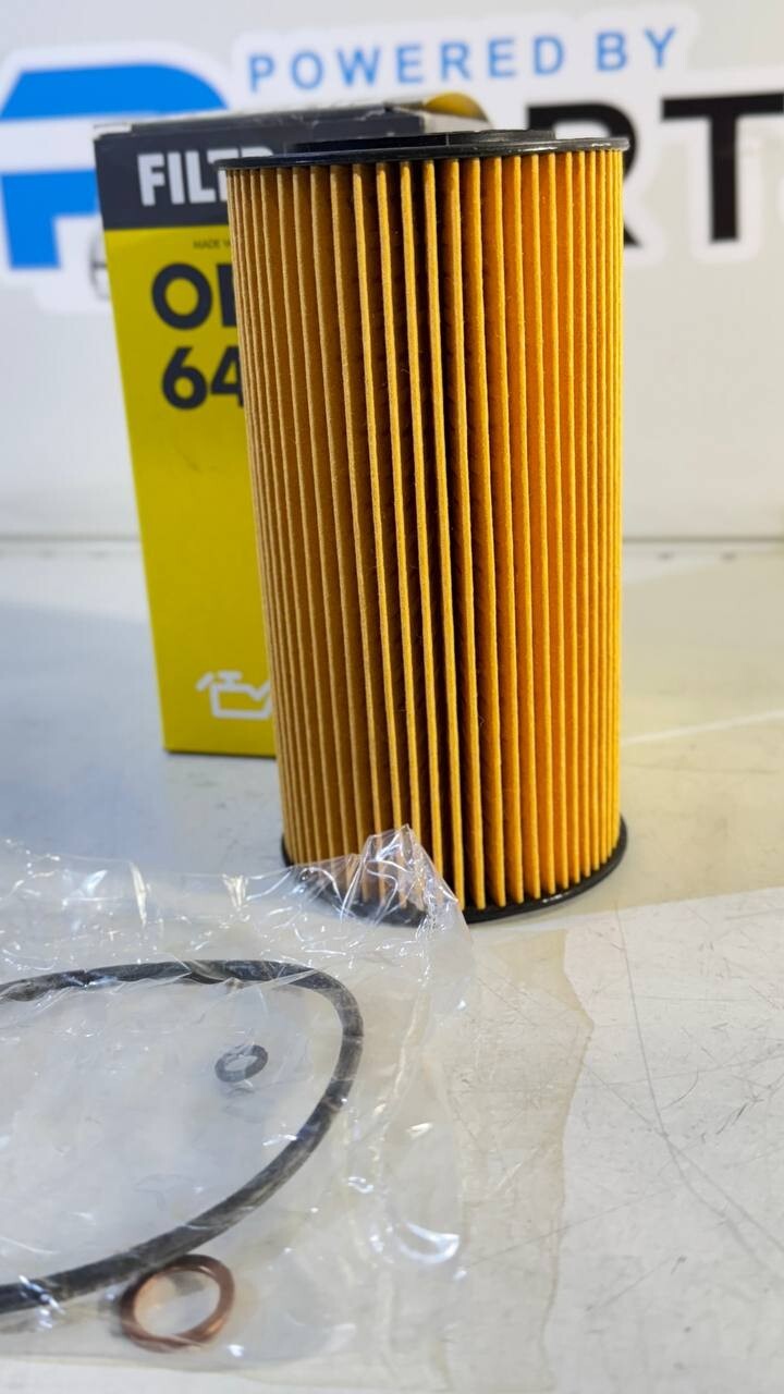 BMW E34, E36, E39, E38 Oil Filter (FILTRON) OE649/1 11422246131