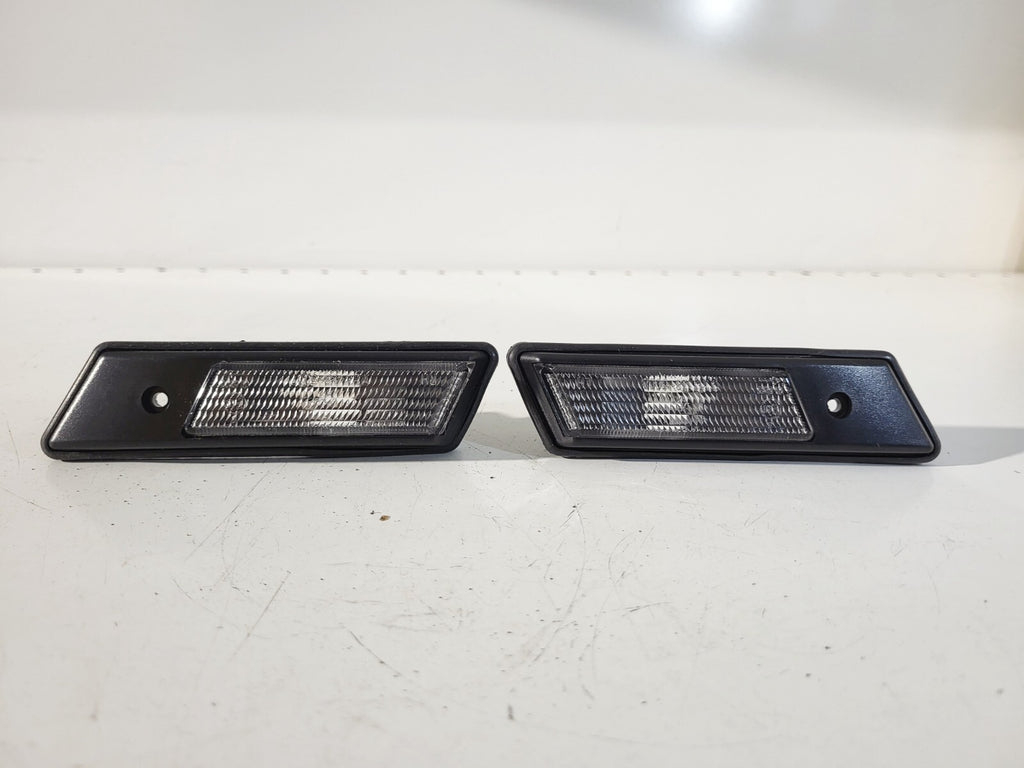 BMW E36  Addit. turn indicator lamp, left /right,  WHITE 82199404391 82199404392
