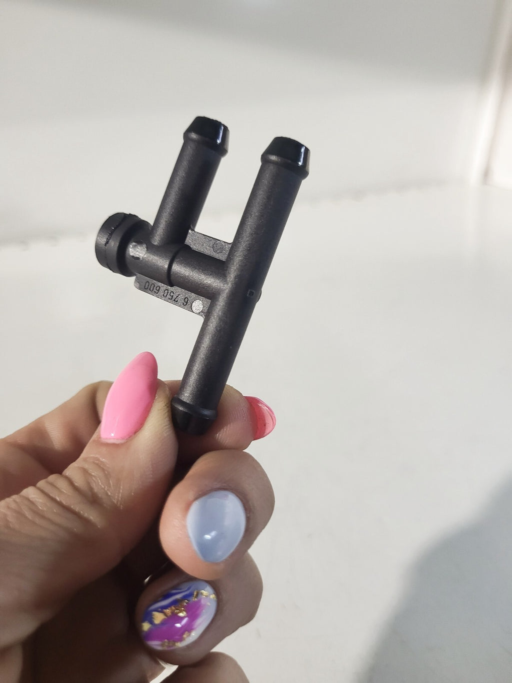 BMW E46 Distribution piece 16126750600