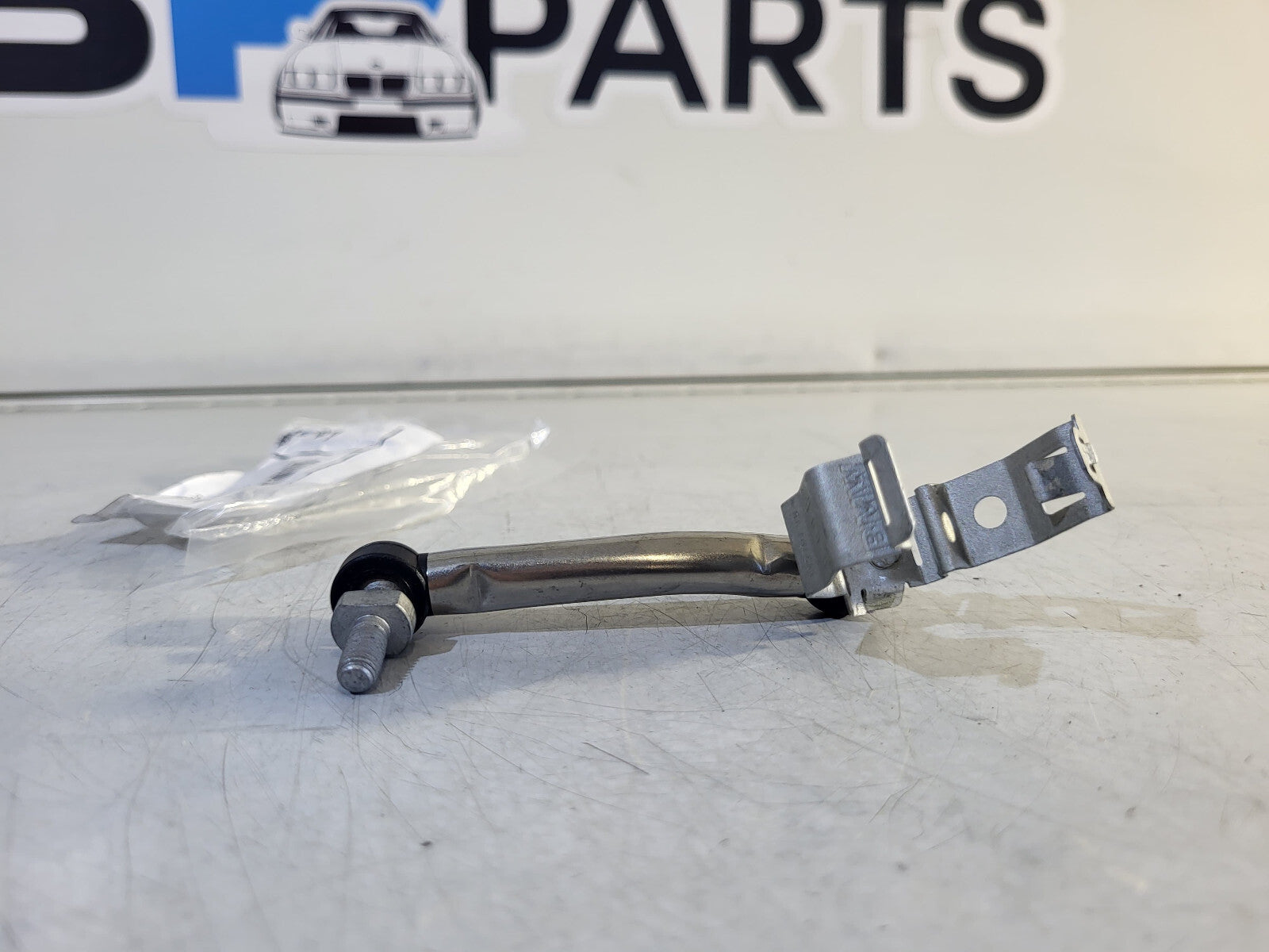 BMW Regulating rod 37146763733 E90 E87