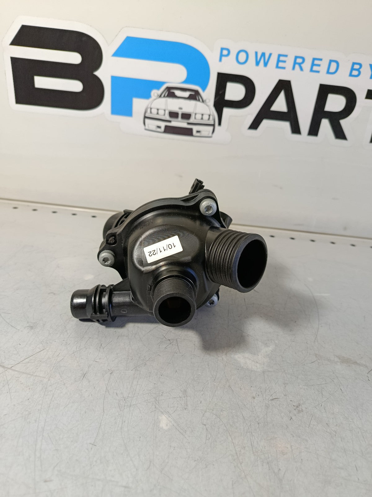 BMW e92 325i N52 Thermostat 11537549476 MAHLE TM 14 97