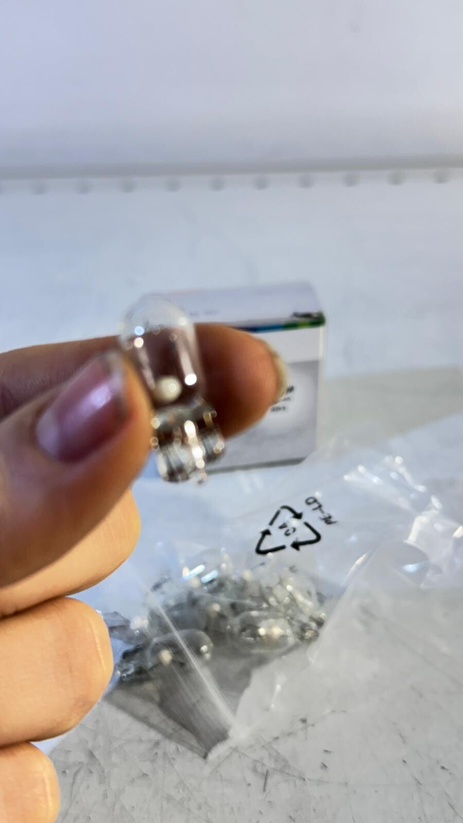 BOSCH Bulb 1 987 302 819 12V 5W bmw code 07119978373 1pc