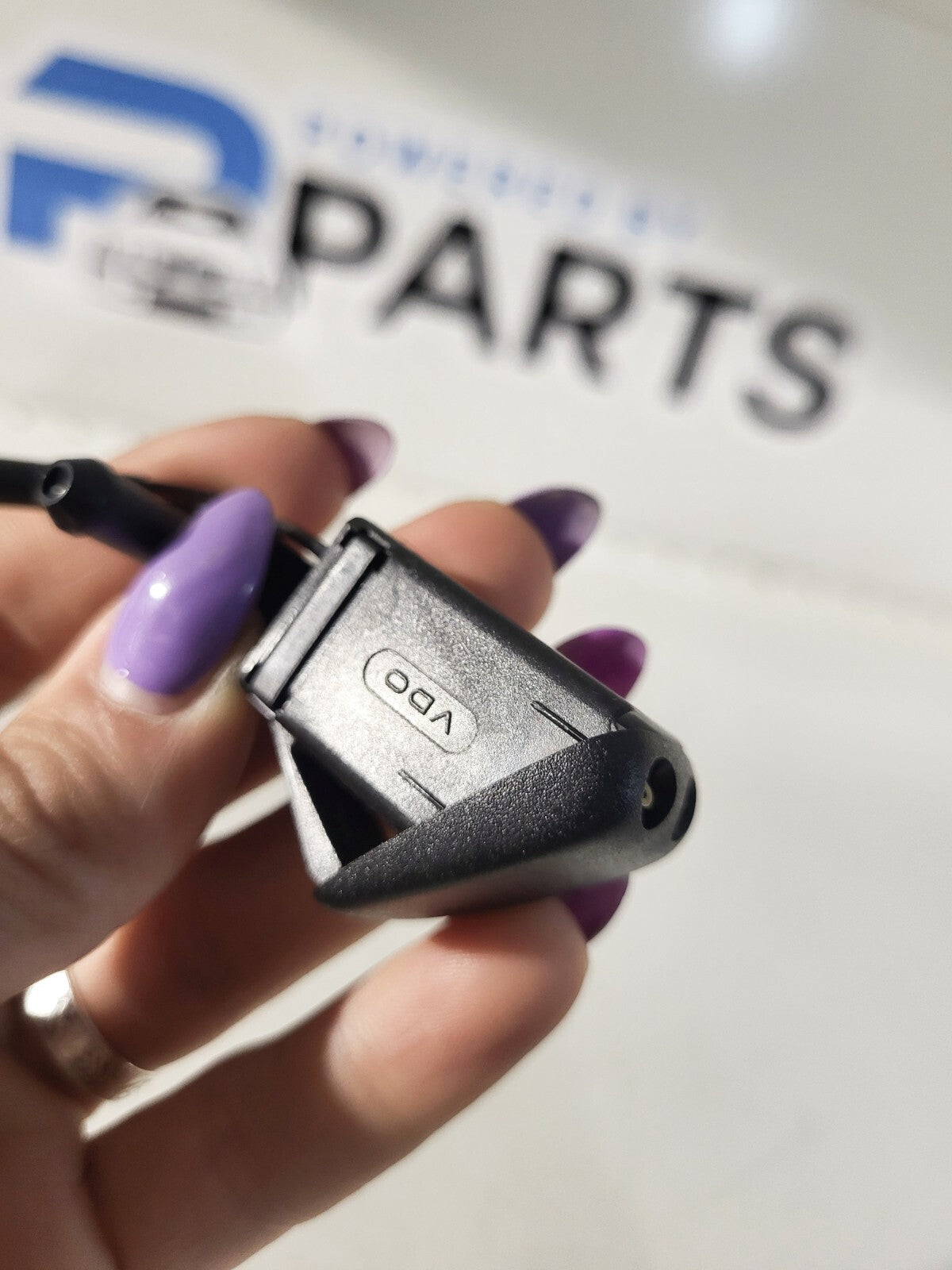 BMW E36 Heated spray nozzle 61668376011