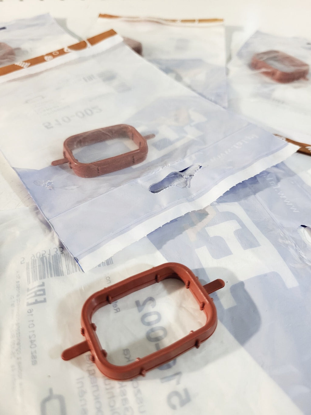 BMW E87 E46 E90 E60 E38 E39 Profile-gasket 1pc 11617790198