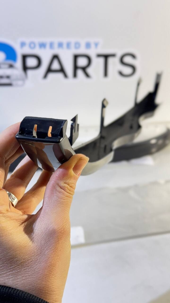 BMW E46 Pre-Facelift Headlight Trim Set Left+Right 51138208486 51138208485