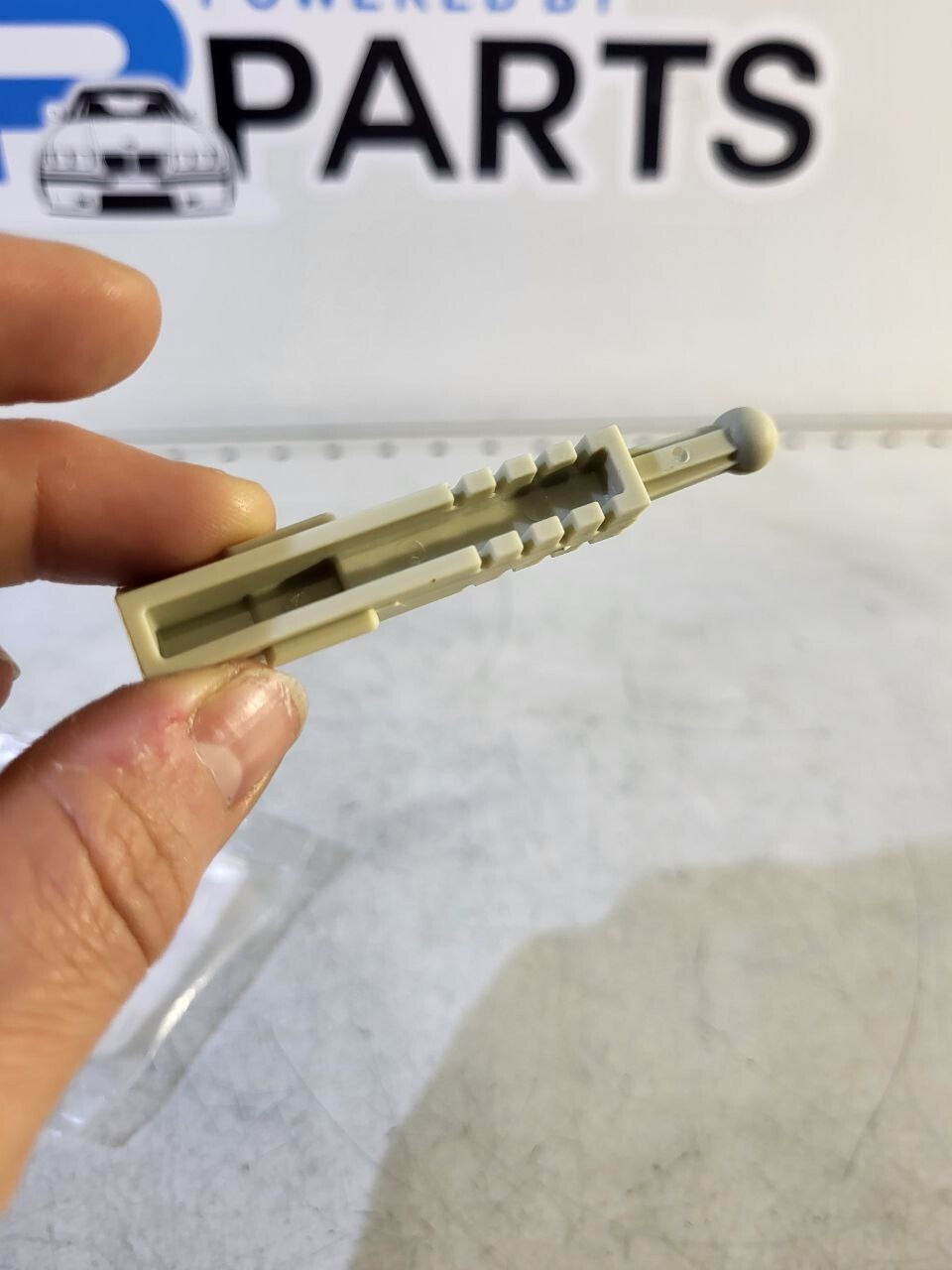 BMW E39 Pre-Facelift Headlight Adjusting element ROMIX 63120027924