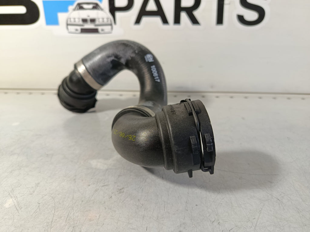 BMW e92 325i Hose from radiator bottom - thermostat 17127564478 FEBI BILSTEIN