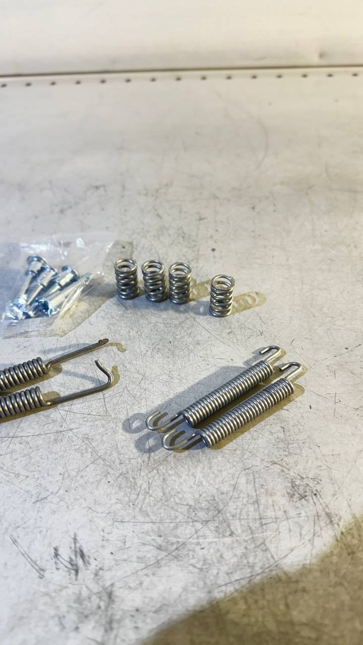 BMW Brake Kit Repair Springs Set 34410038346 QUICK BRAKE 105-0841