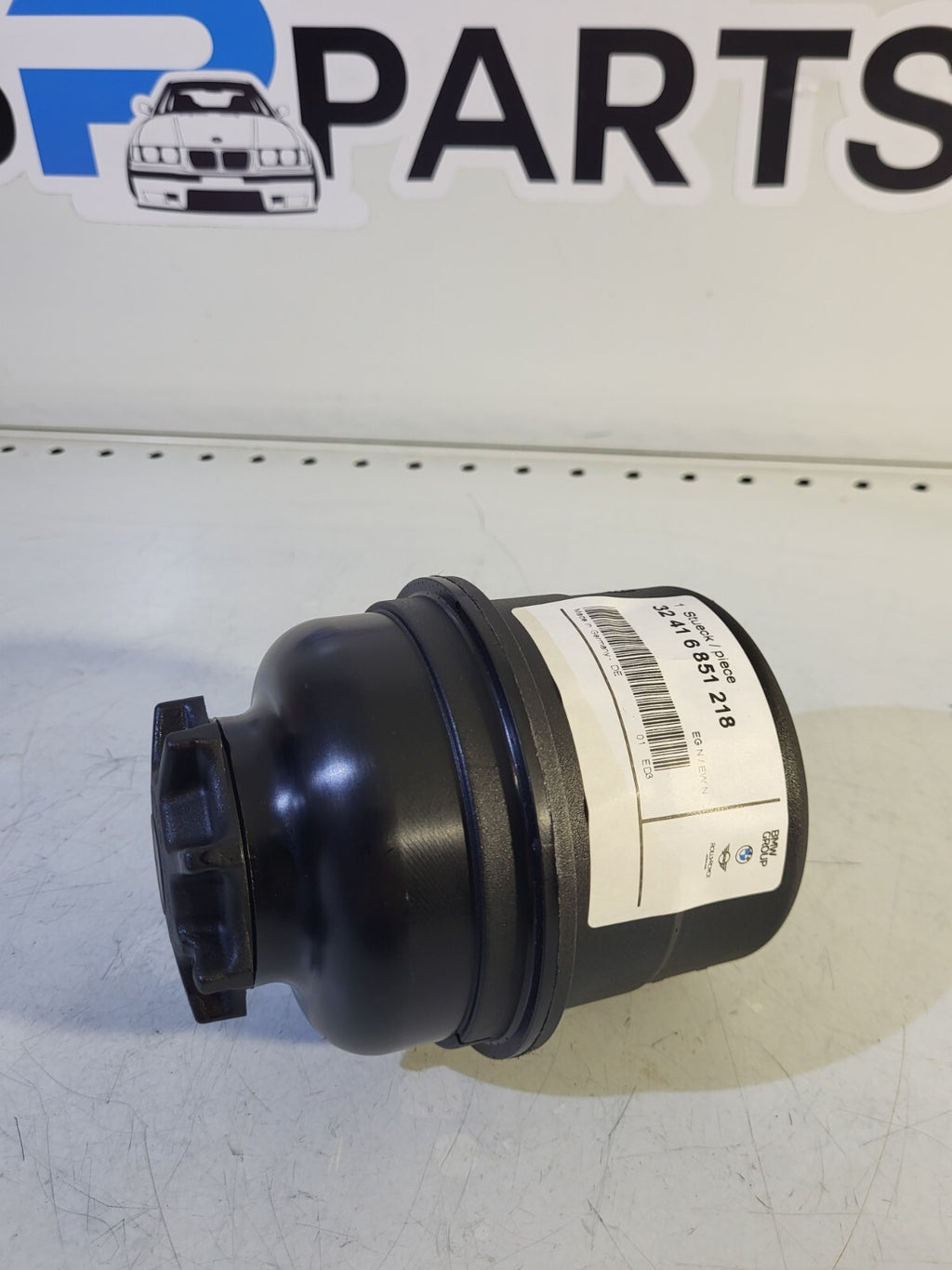 BMW E81 E87 E90 E93 Oil carrier 32416851218