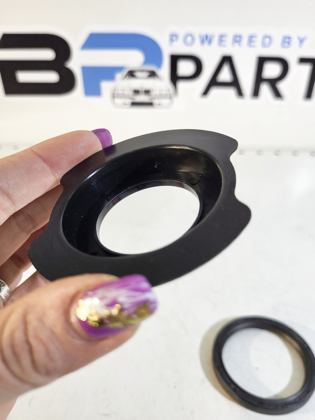 BMW E87 E46 E90 E39 E60 E38 Shaft seal 11142249534 301890