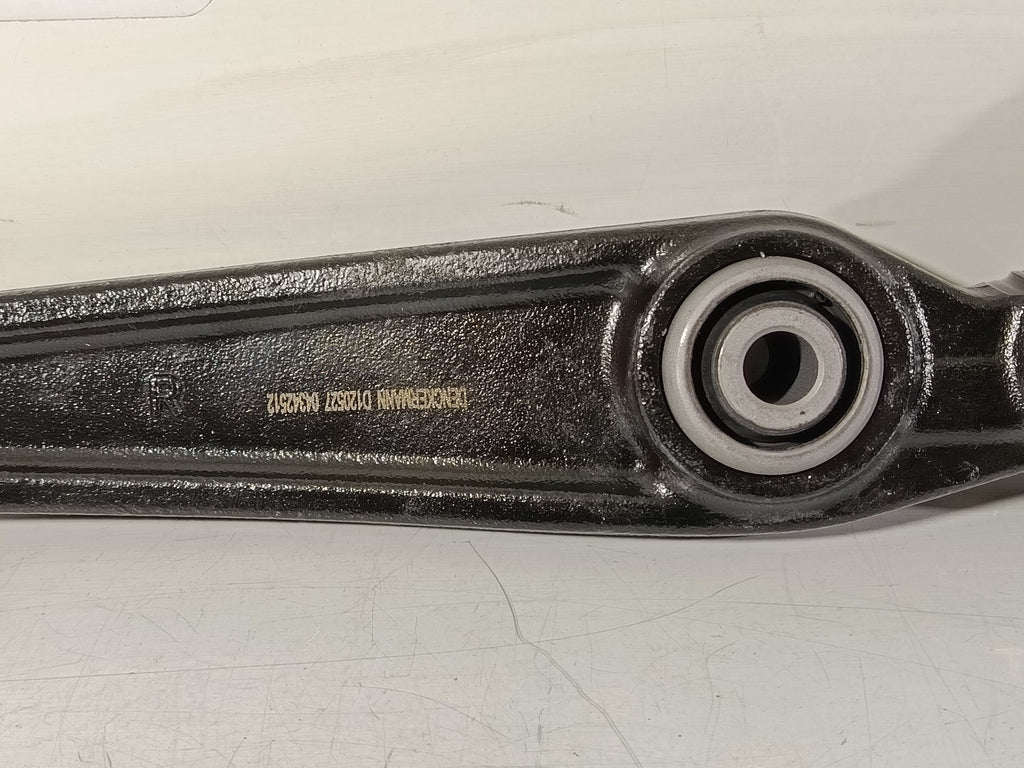 BMW E70 Wishbone,bottom,with rubber mount right 31126771894 D120527 DENCKERMANN