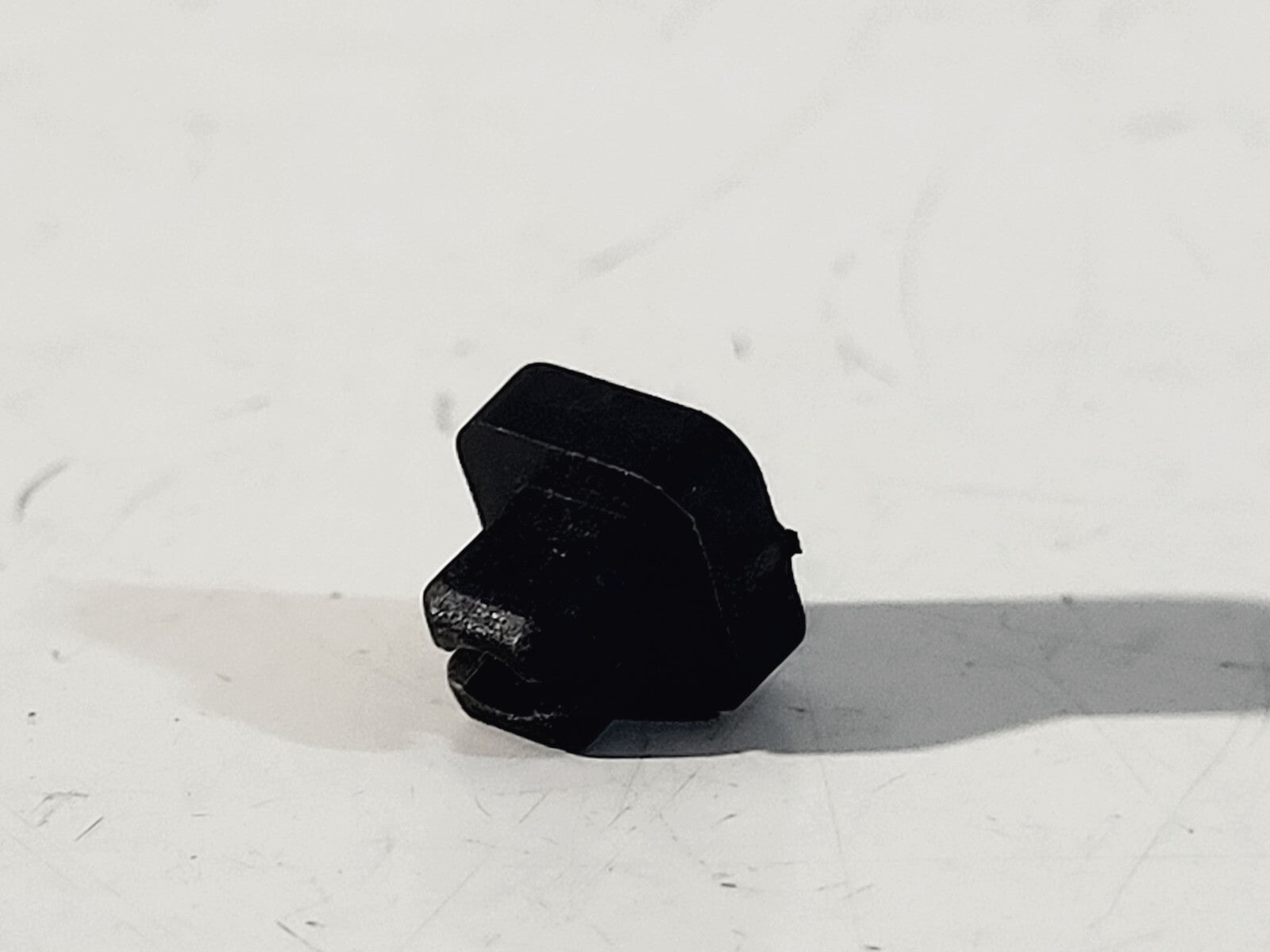 BMW E81 E87 E88 E82 E30 E36 E46 E90 E91 E92 E93 Expanding nut 1 psc 72118123852