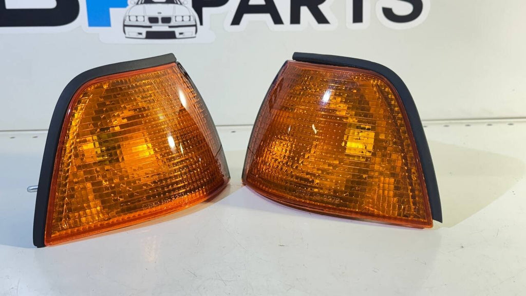 BMW E36 Right/ Left turn indicator 63138353278 63138353279