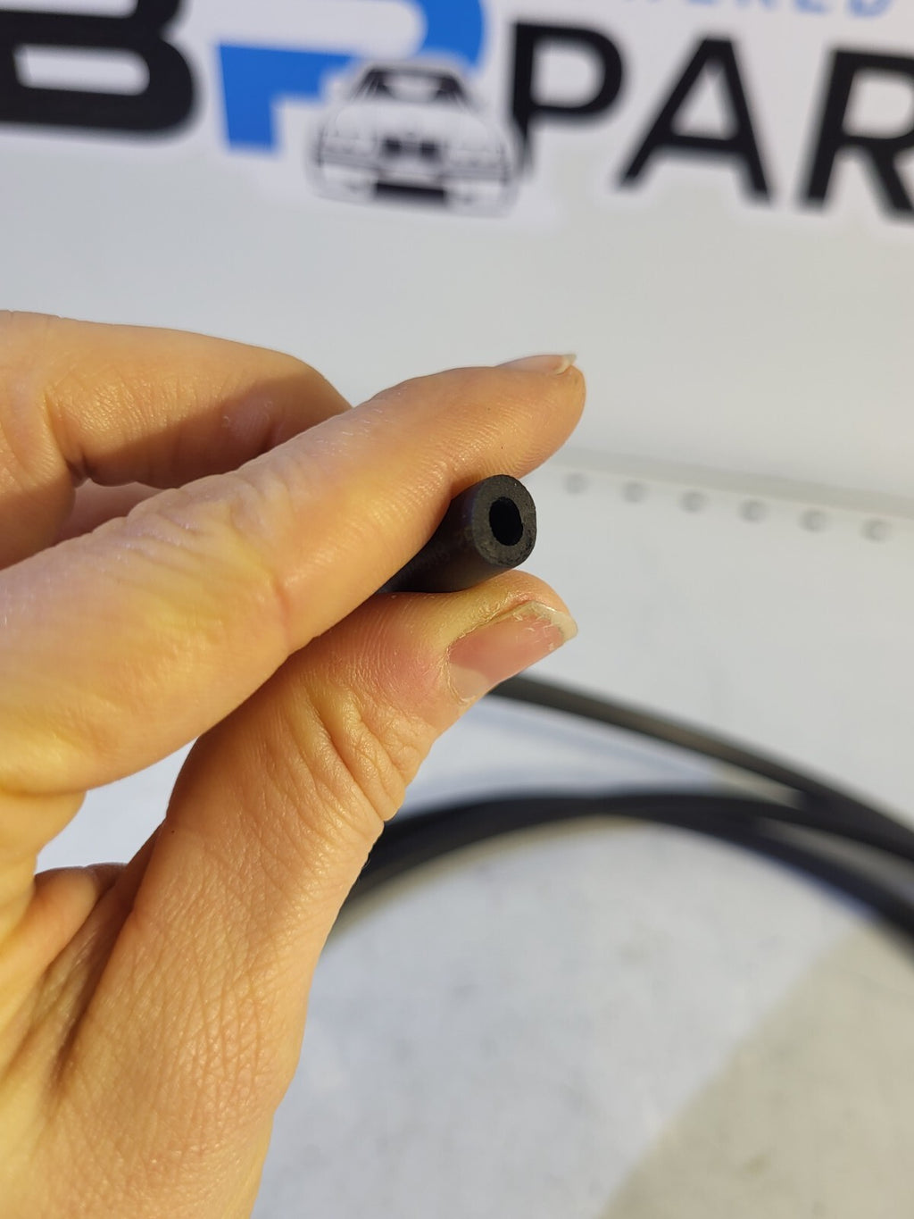 BMW E65 E90 E46 E81 Hose line (2 meters) 61668362762