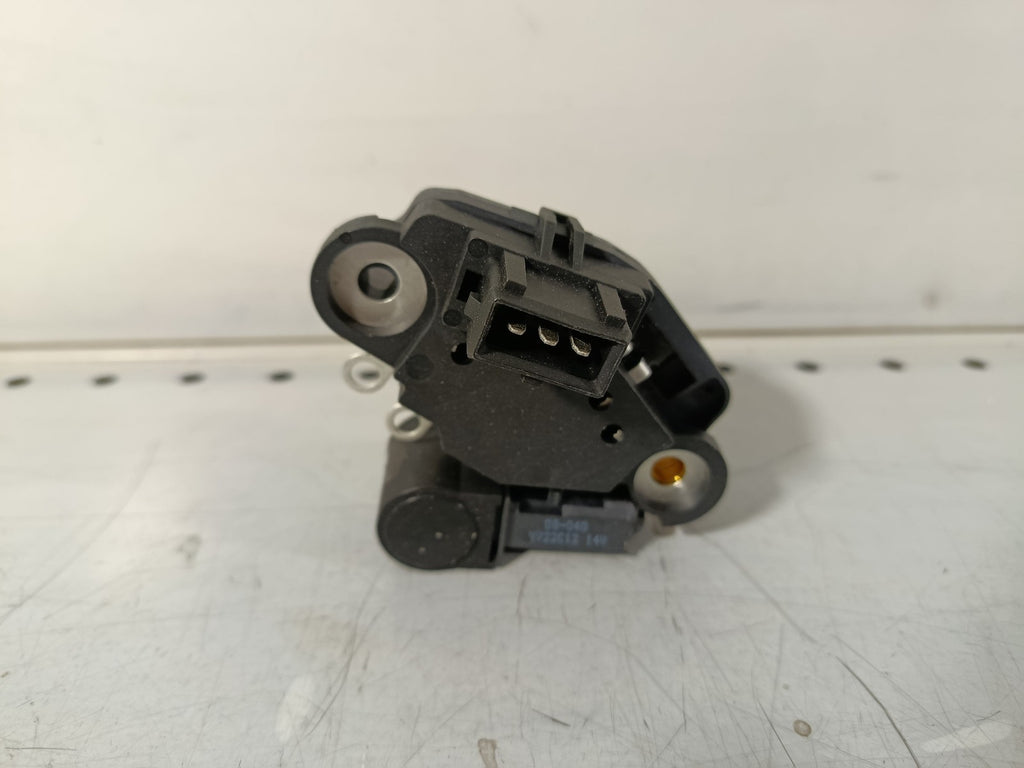 Voltage regulator ARE3045 AS-PL