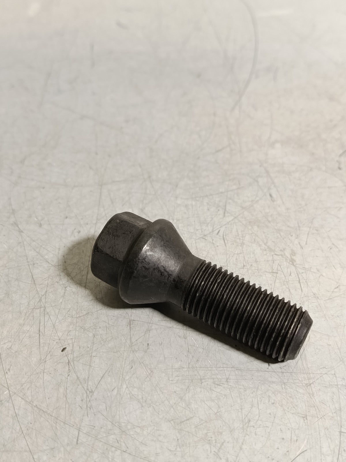 BMW SWAG M14X1,5 Wheel bolt black 20 91 8538 36136781152 1pc