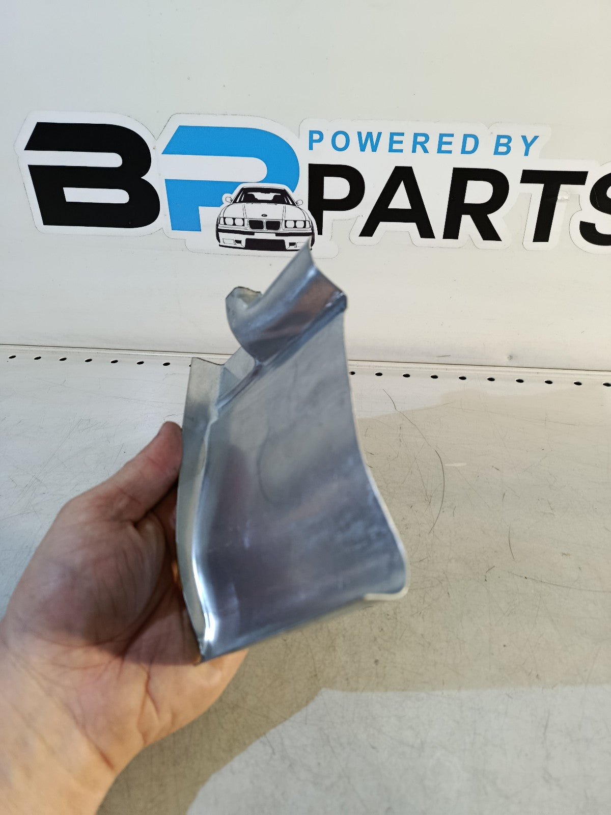 bmw e36 sedan Left rear side panel lover repair cutout 41351977941