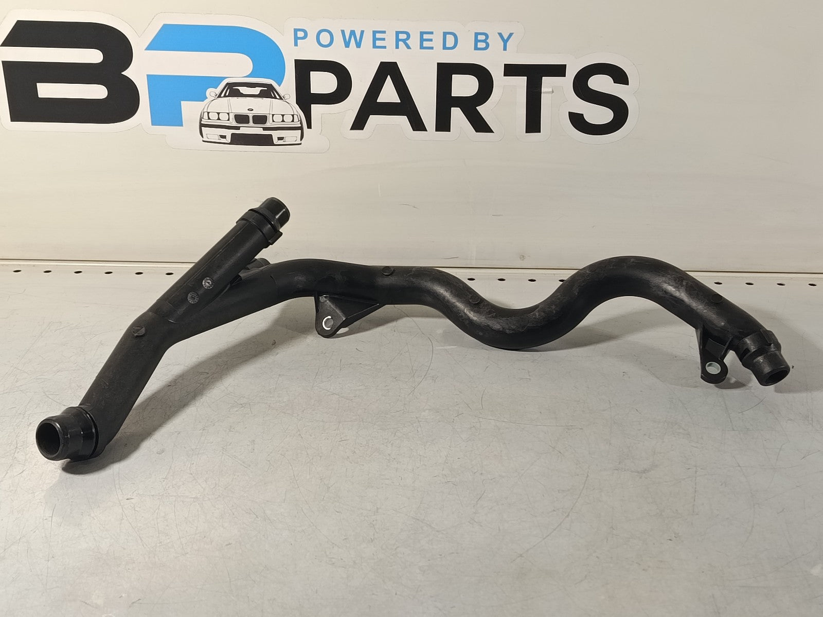 BMW Pipe, heater return-hose connection 11537802632 SWAG 20 10 1794