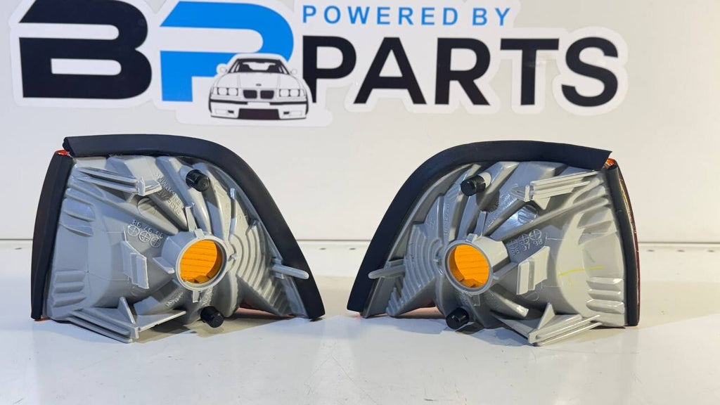 BMW E36 Right/ Left turn indicator 63138353278 63138353279