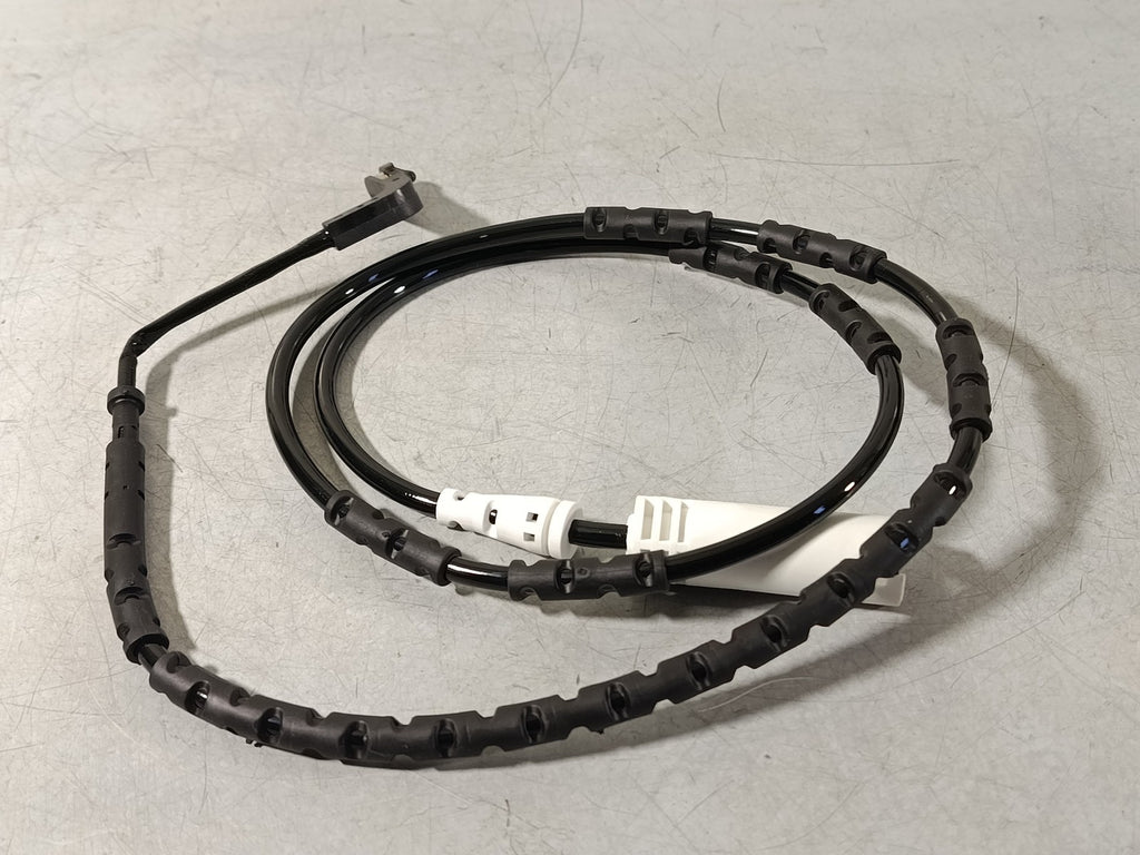 BMW e87 118d Brake pad wear sensor 34356792564 TRW GIC207