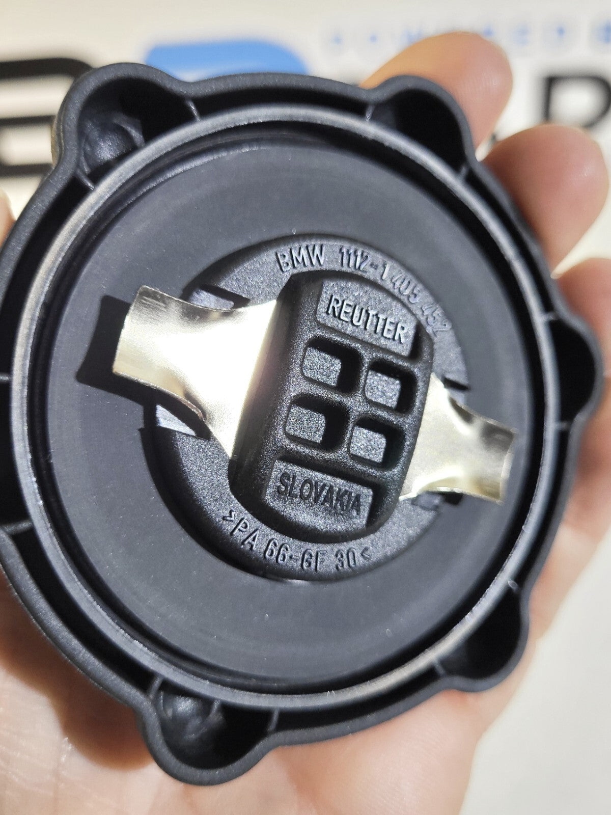 BMW E36 E46 Z3E36 Cap for oil filler M-Power 11121405452