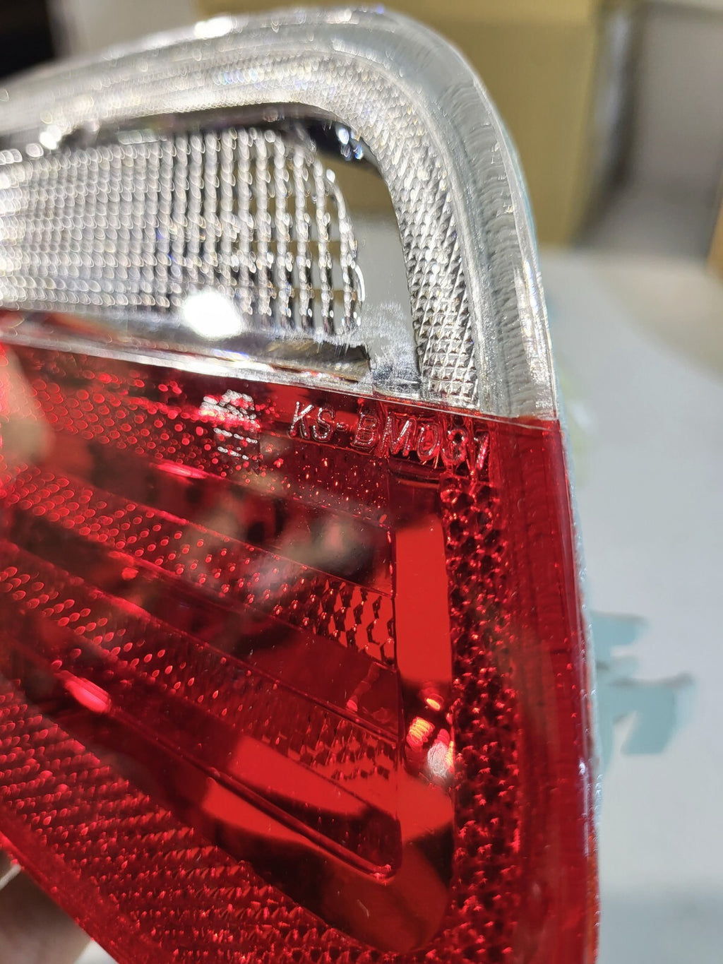 BMW E46 Rear light in trunk lid, right/ left 63218364728 63218364727