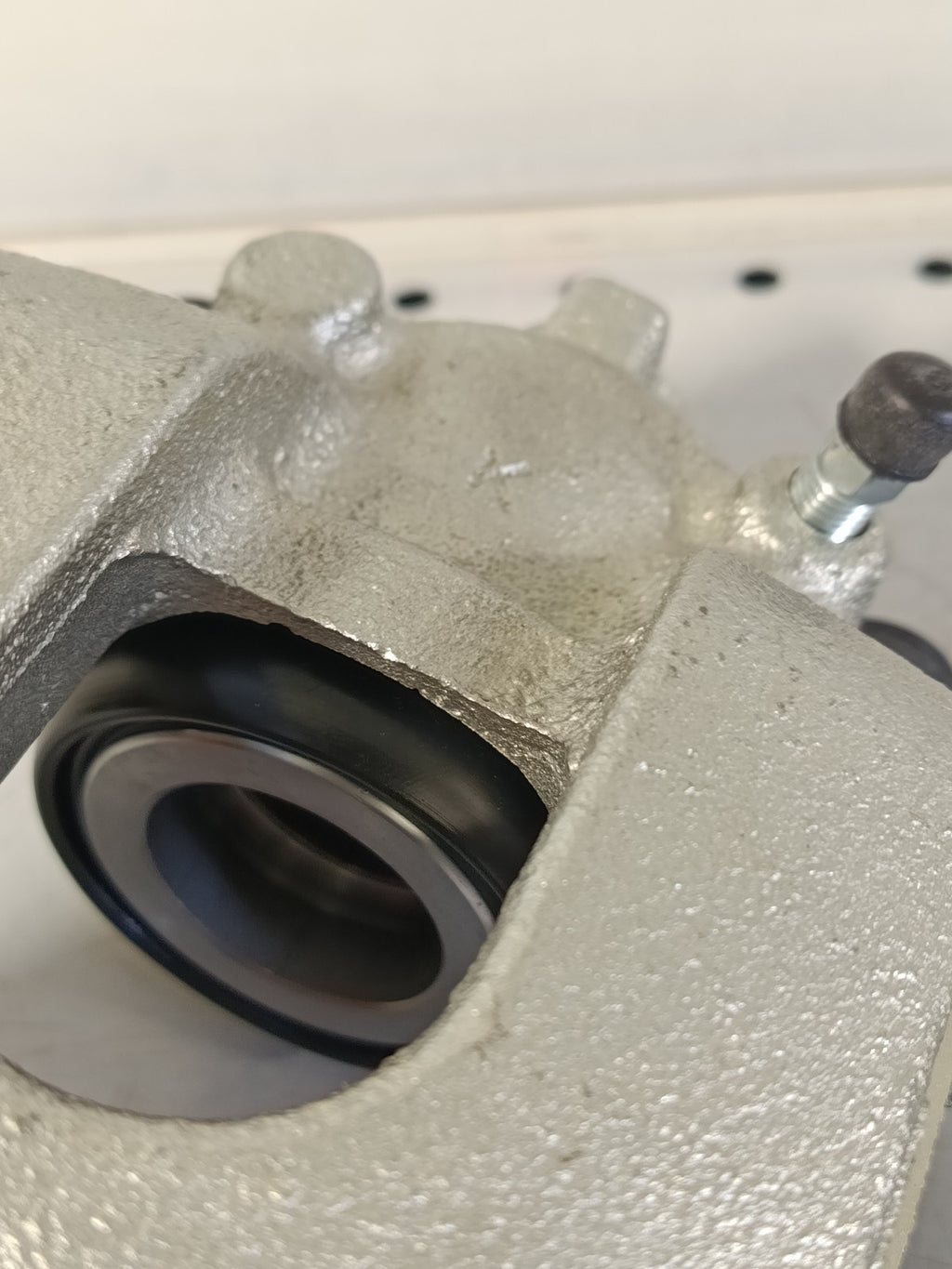BMW e65 rear Caliper housing right 34216753674 YSPARTS YS-BC1738