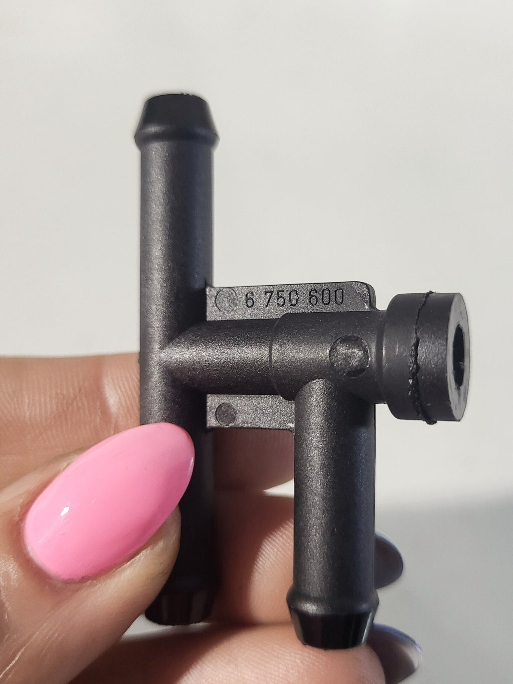 BMW E46 Distribution piece 16126750600