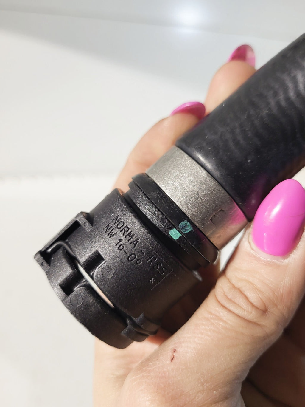 BMW E46 E39 E38 Curved hose 11352247879 02-1760