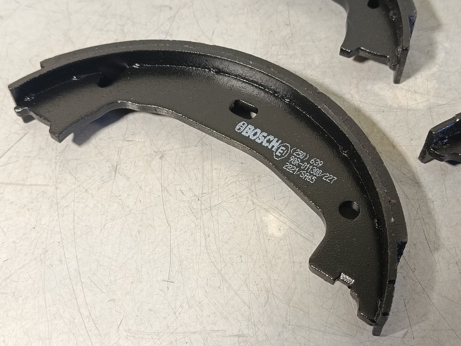 BMW E92 325i Repair kit brake shoe 34416761291 BOSCH 0 986 487 608