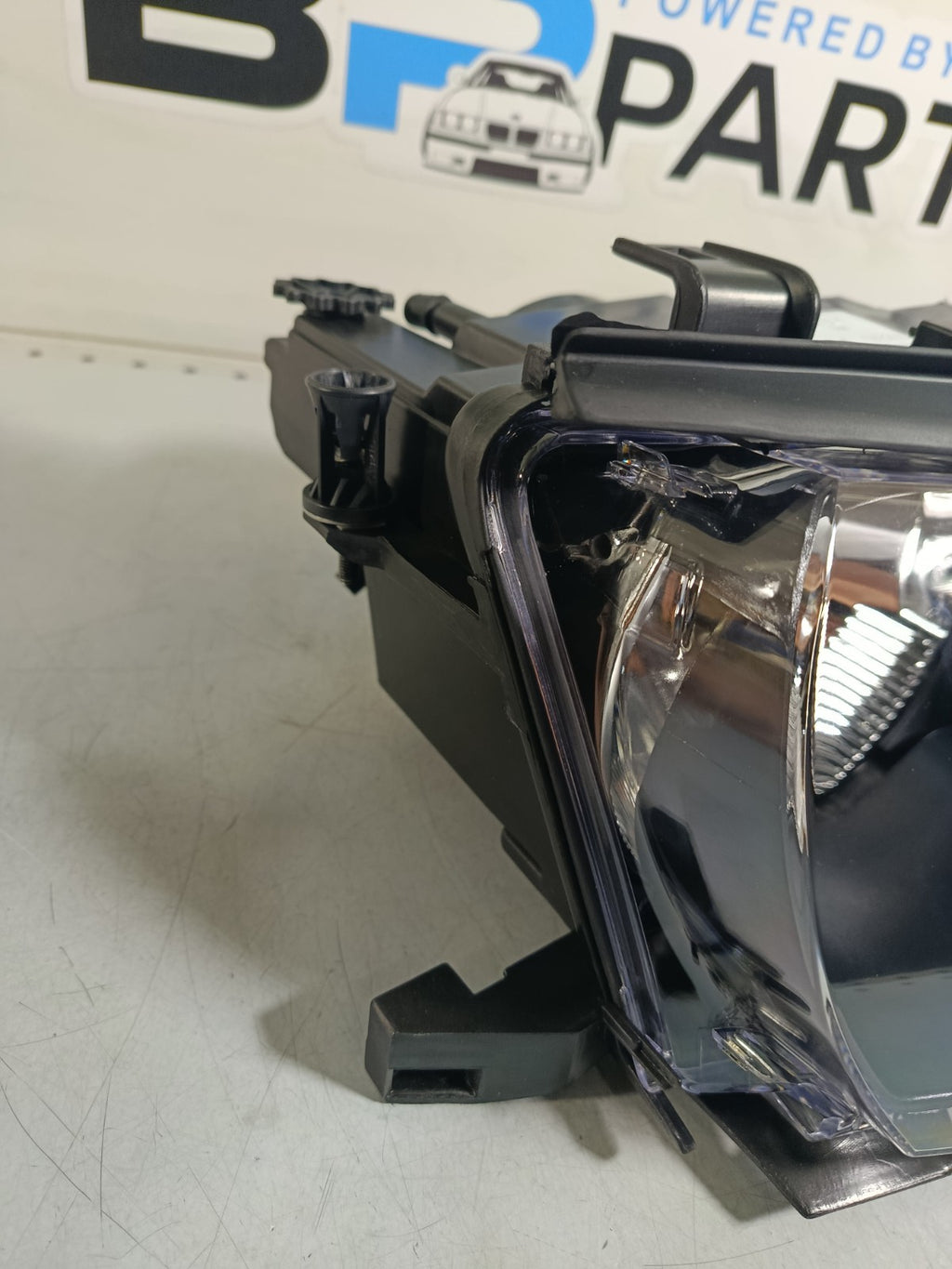BMW E46 Facelift Headlight Right (TYC) 63127165770 63127165782
