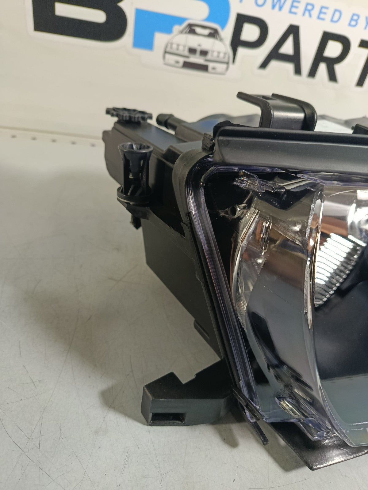 BMW E46 Facelift Headlight Right (TYC) 63127165770 63127165782
