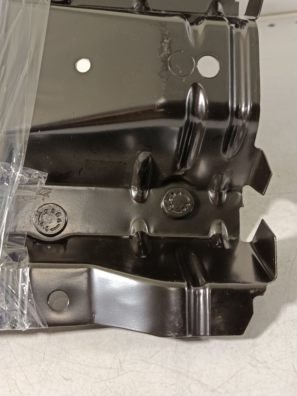 BMW e36 coupe sedan Bracket exhaust, rear 41118122355