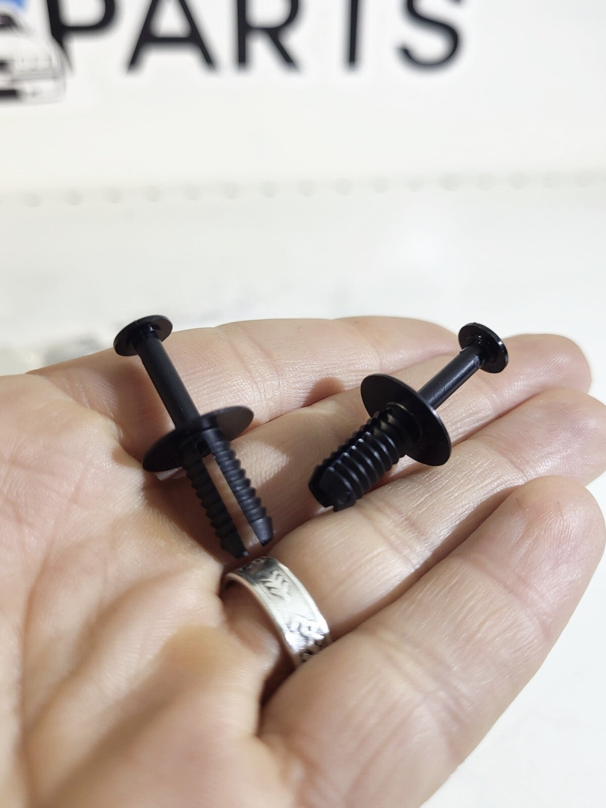 BMW Expanding rivet D = 6MM 1psc 51111908077