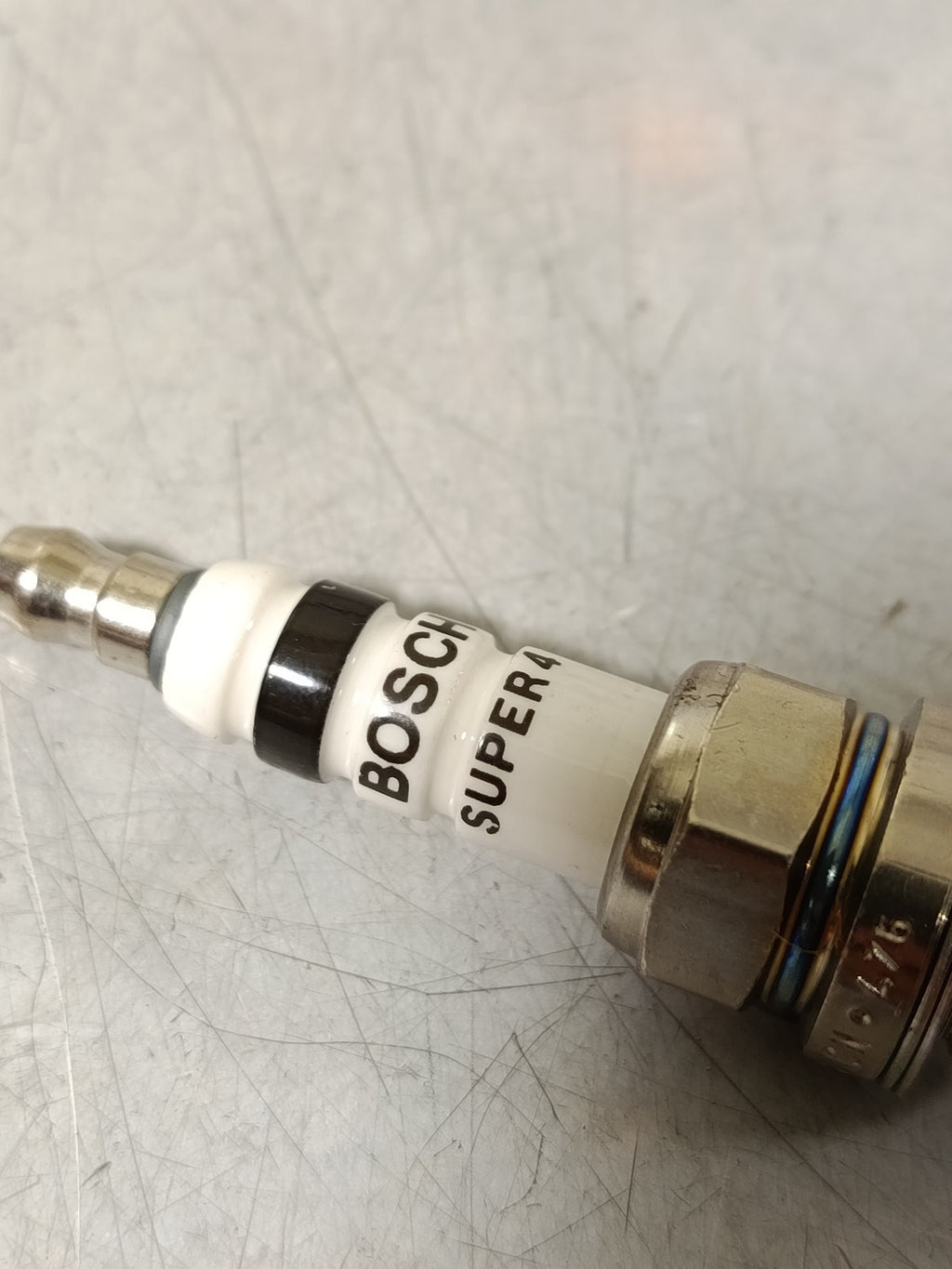 BMW e39 525i Spark plug 12120037607 BOSCH 0 242 232 501 4pc set