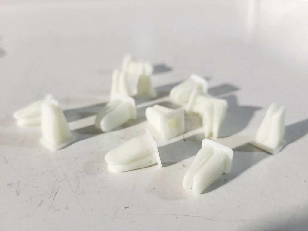 BMW E81 E87 E88 E82 E21 E30 E36 E46 E90 Expanding nut 1 psc 63171367868