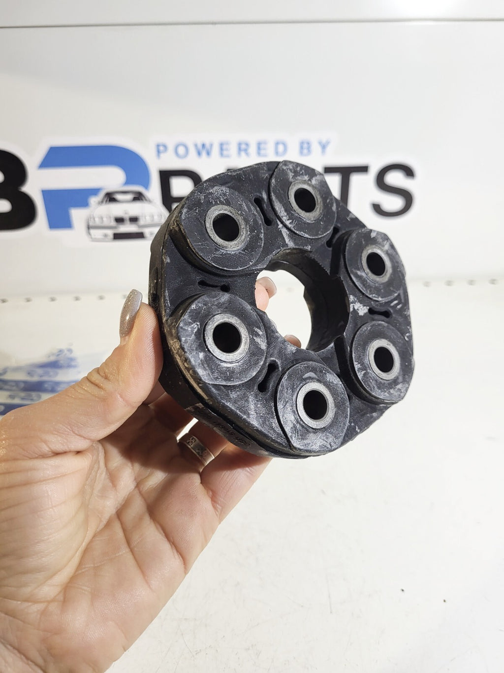 BMW X5E53 X5E70 X6E71 Universal joint 26117503159