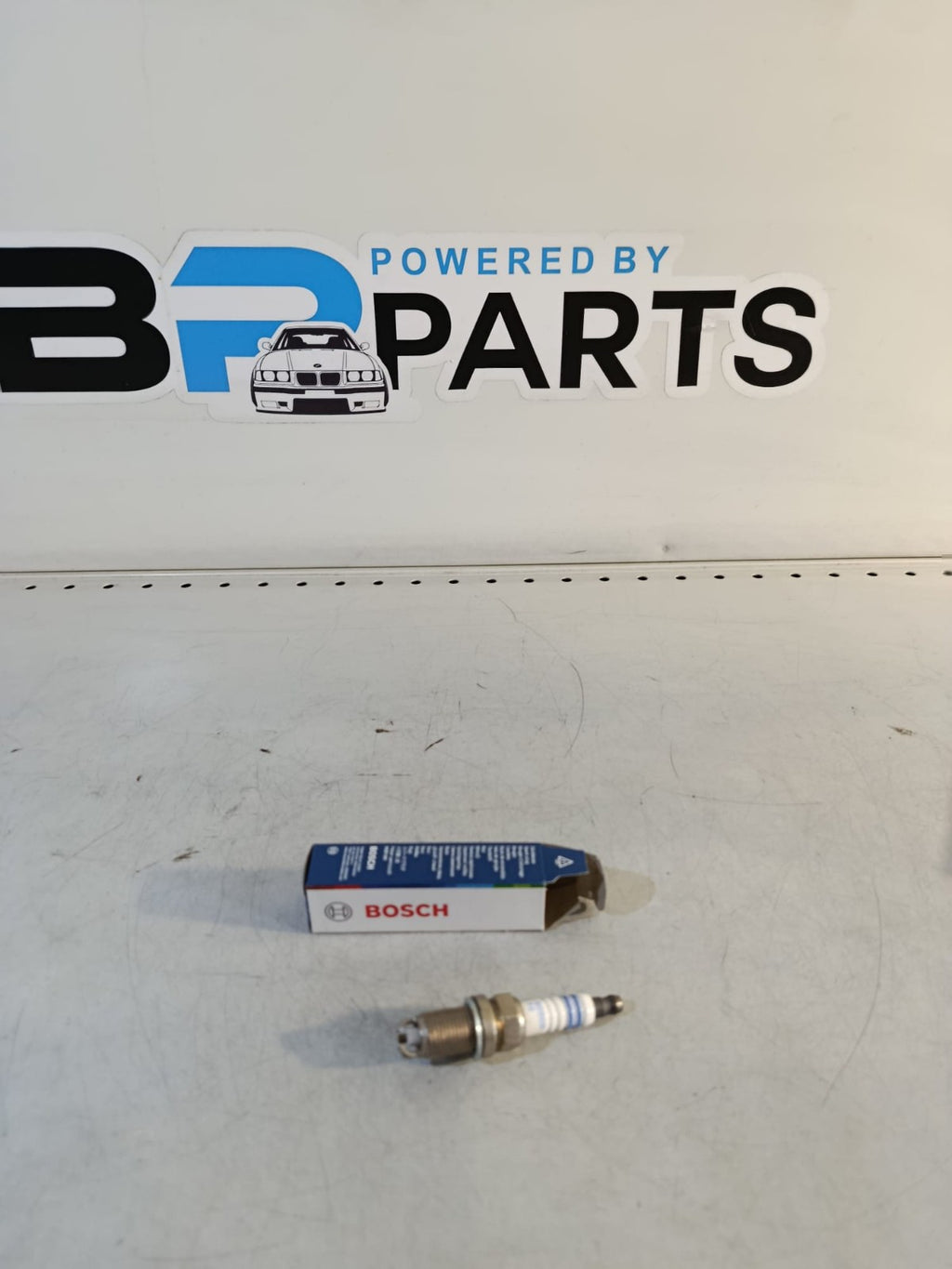 BMW E36 E39 E46 Spark plug Bosch 0242235668 1 psc ( oem 12129064619 )