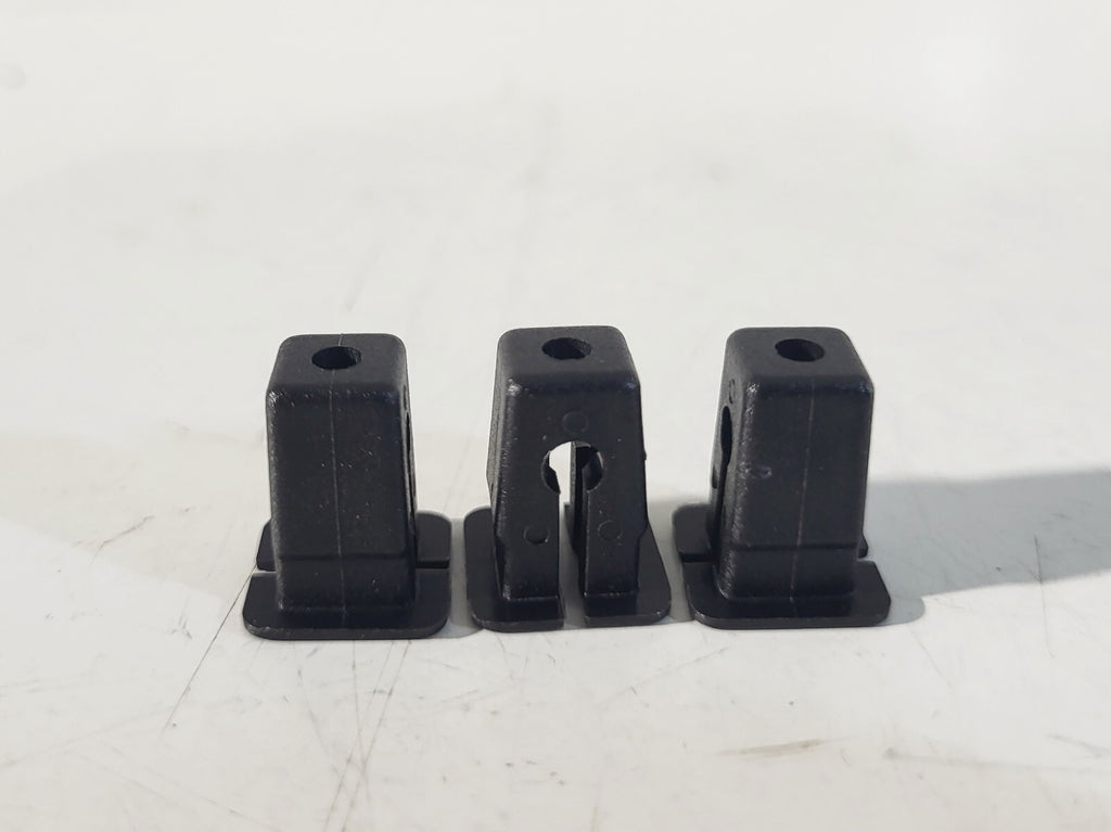 BMW E81 E87 E88 E30 E36 E46 E90 E91 E92 E34 E39 Expanding nut 1 psc 51418108818