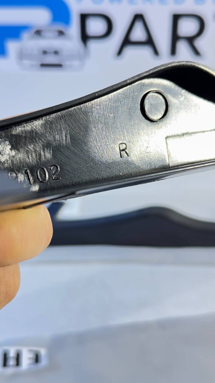 BMW E46 Headlight Trim Set Left+Right 51130030407 51130030406