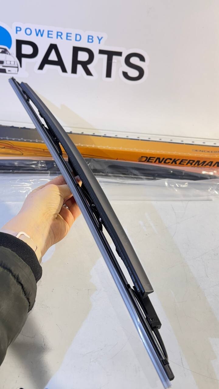 BMW E65 Set Of Wiper Blades (DENCKERMANN) VD10110 61610442837