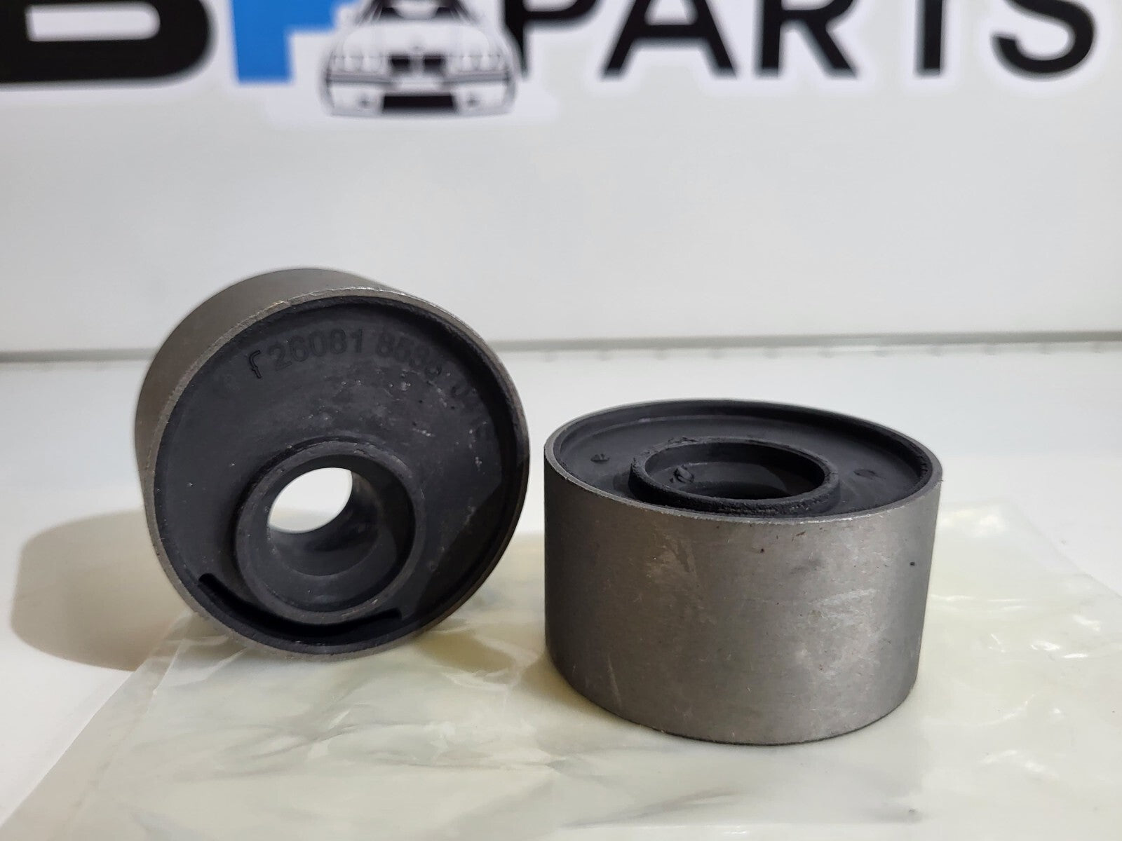 BMW E36, Z3 E36 Set rubber mounting f wishbone 31129064875