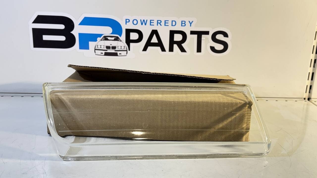 BMW E38 Right Cover Glass SBM1139R 63128361280