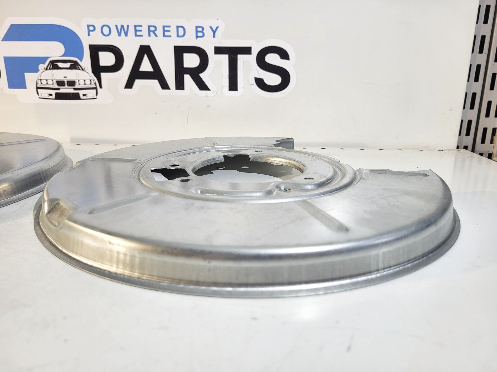 BMW E36 E46 E85 E86 Z1 Left & Right Brake Dust Shields 34211158991, 34211158992