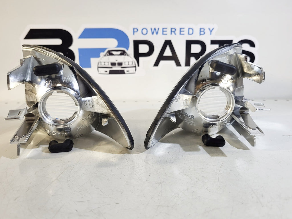 BMW E46 Front white turn indicator left / right 63136902769 63136902770