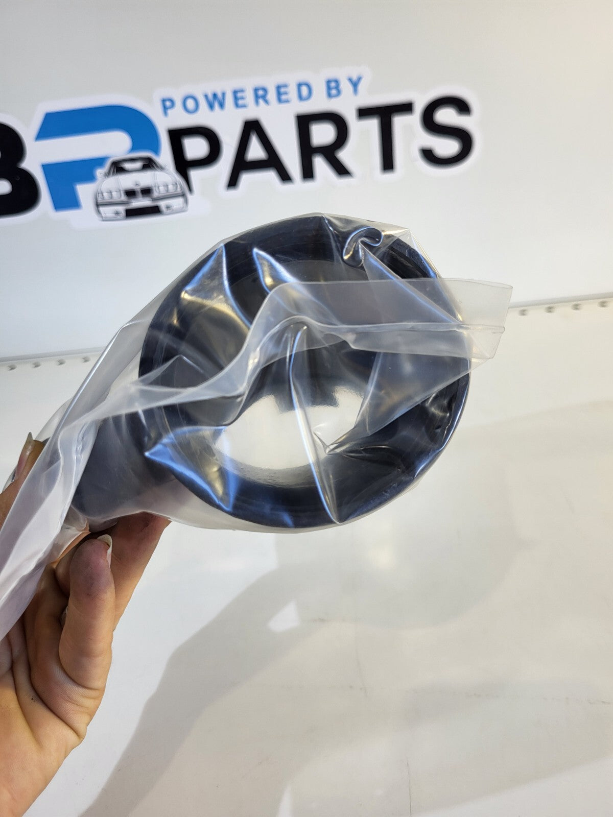 BMW E46, E39, E38, E36 Tube Elbow 13541435627