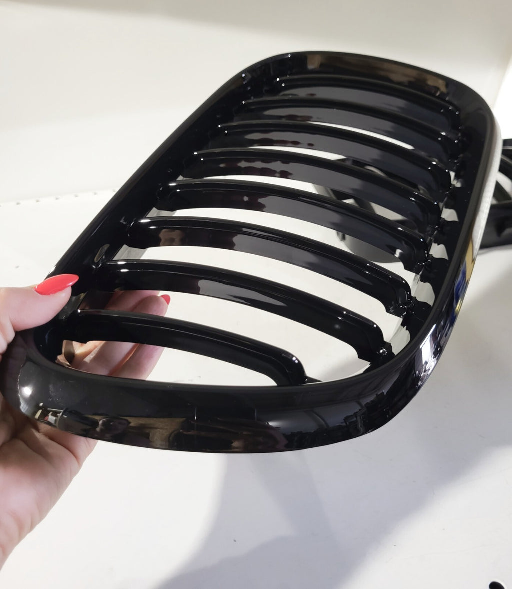 BMW X5 E53 front grille left,right, pre face-lift, gloss black 2000-2003,not OEM